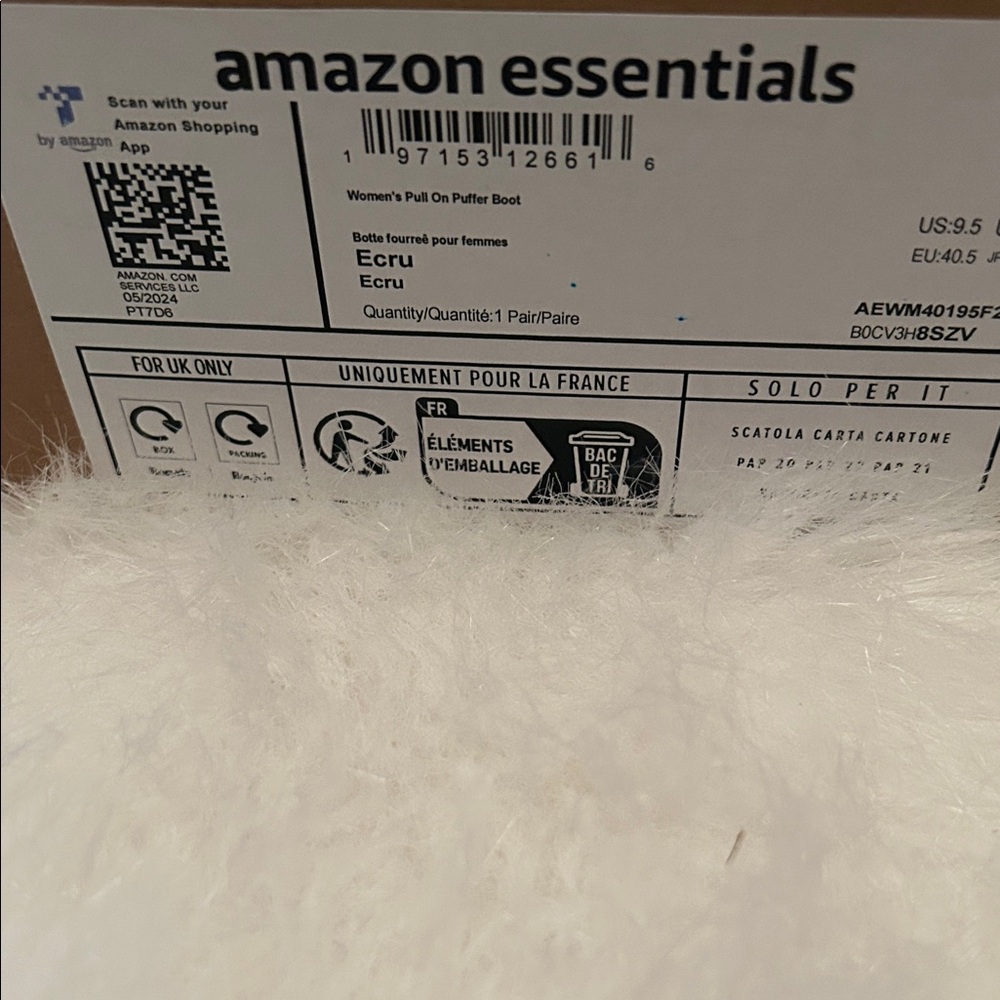 Amazon Essentials Women's Winter (Puffer) Boots - Picture 5 of 5